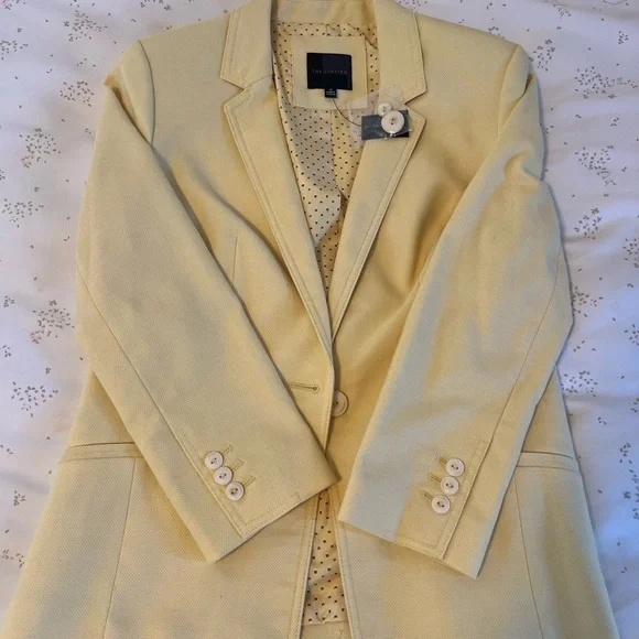 The Limited Yellow Single Button Notched Blazer Size Medium - Picture 11 of 13